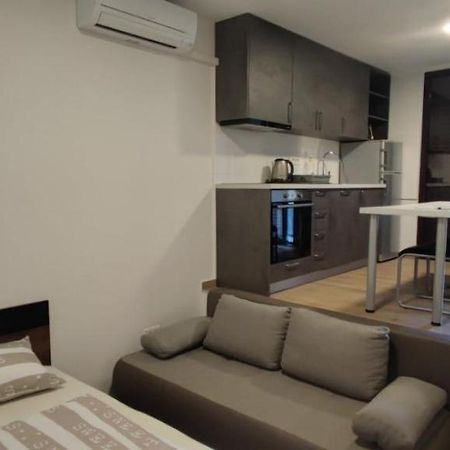 Studio Malinska, 30M From The Beach Екстер'єр фото